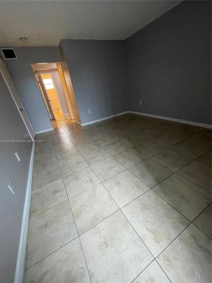 Small Image of 16750 NORTH EAST 10TH AVE #228, North Miami Beach Number 8