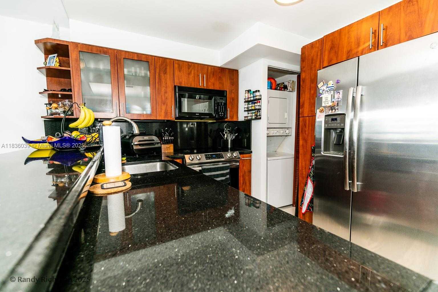 Small Image of 600 NORTH EAST 36TH ST #1820, Miami Number 20
