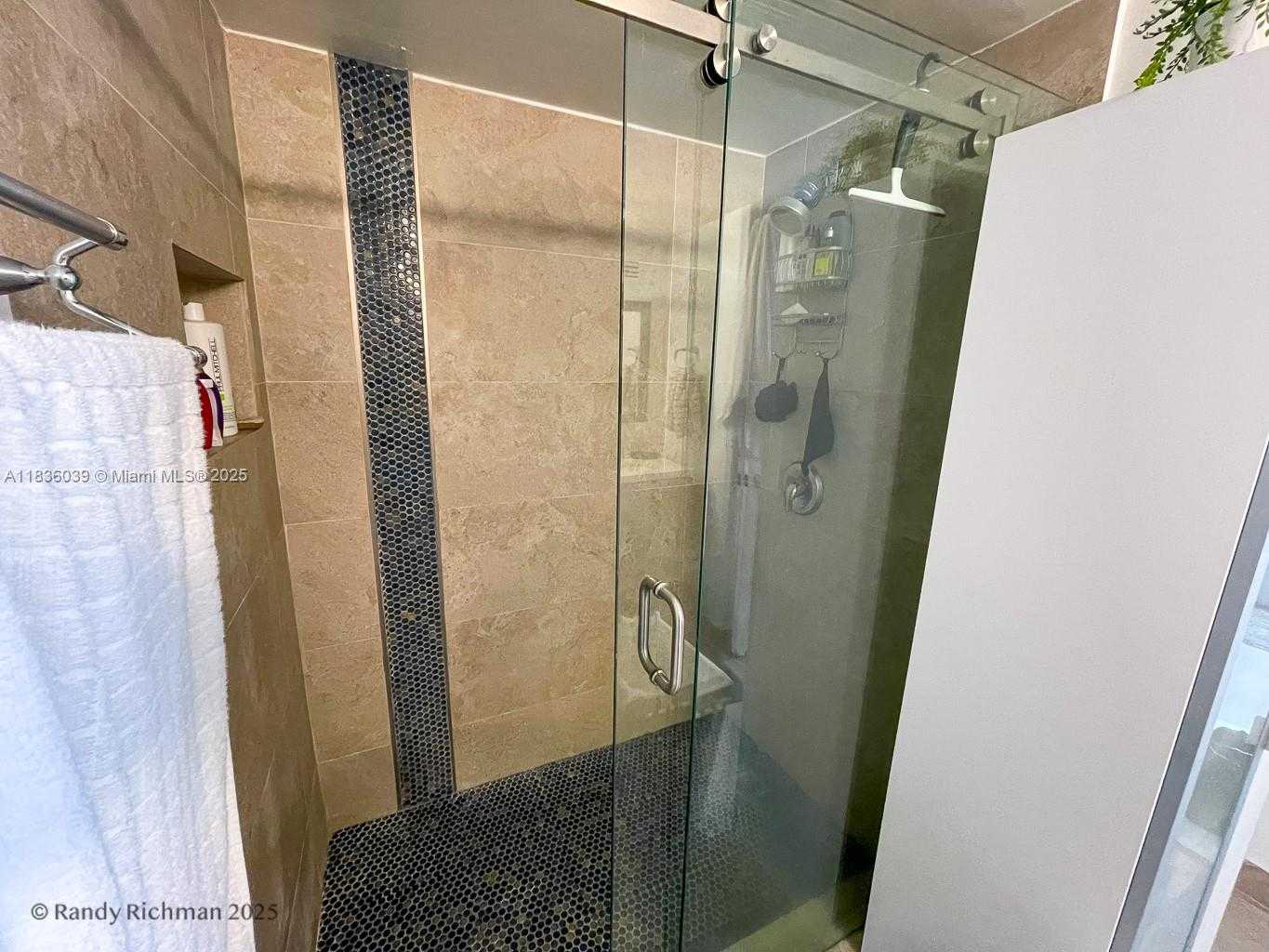 Small Image of 600 NORTH EAST 36TH ST #1820, Miami Number 26