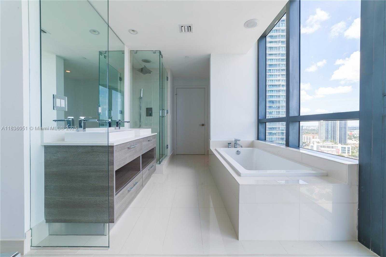 Small Image of 650 NORTH EAST 32ND ST #2808, Miami Number 18