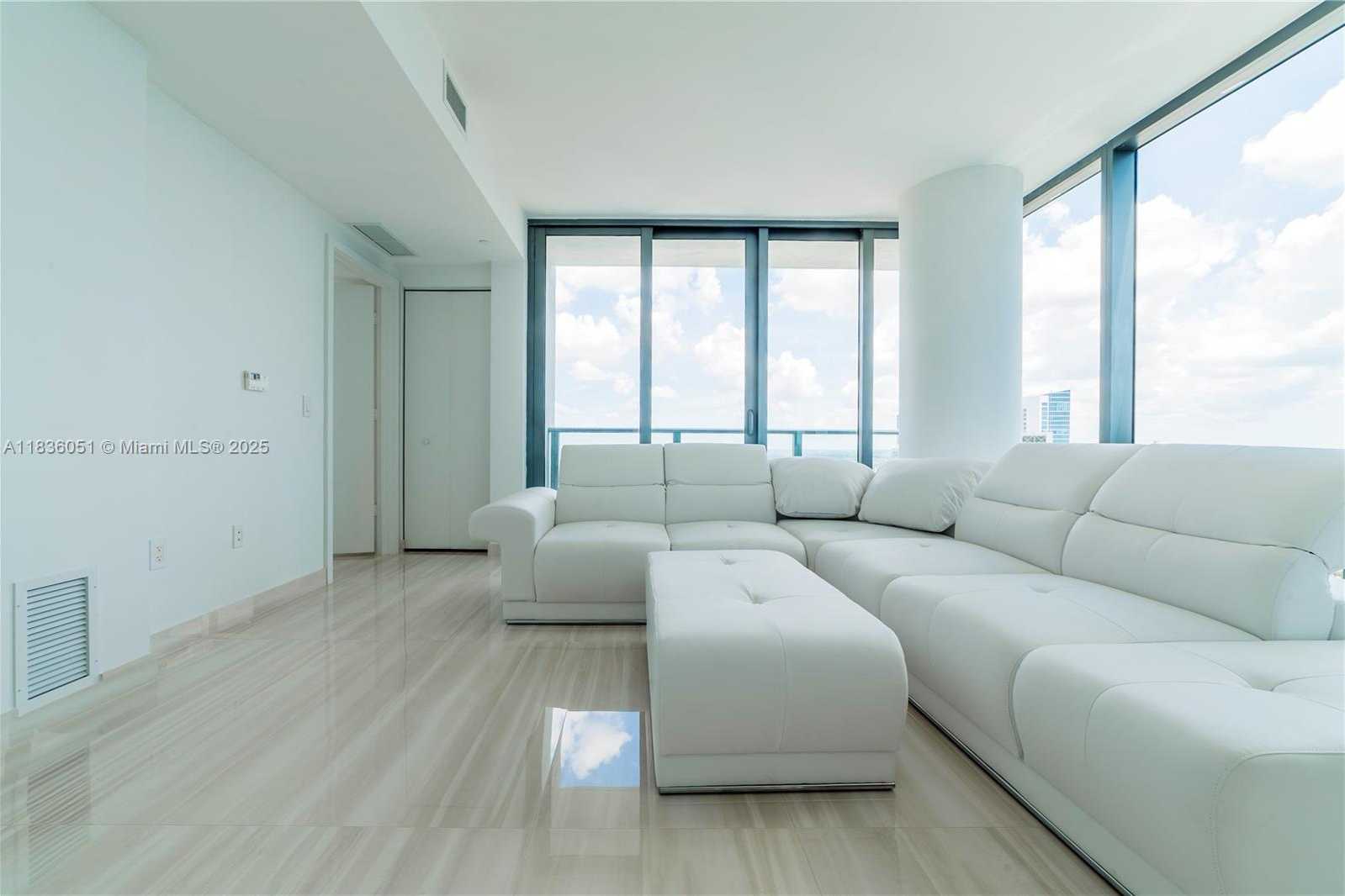 Small Image of 650 NORTH EAST 32ND ST #2808, Miami Number 4