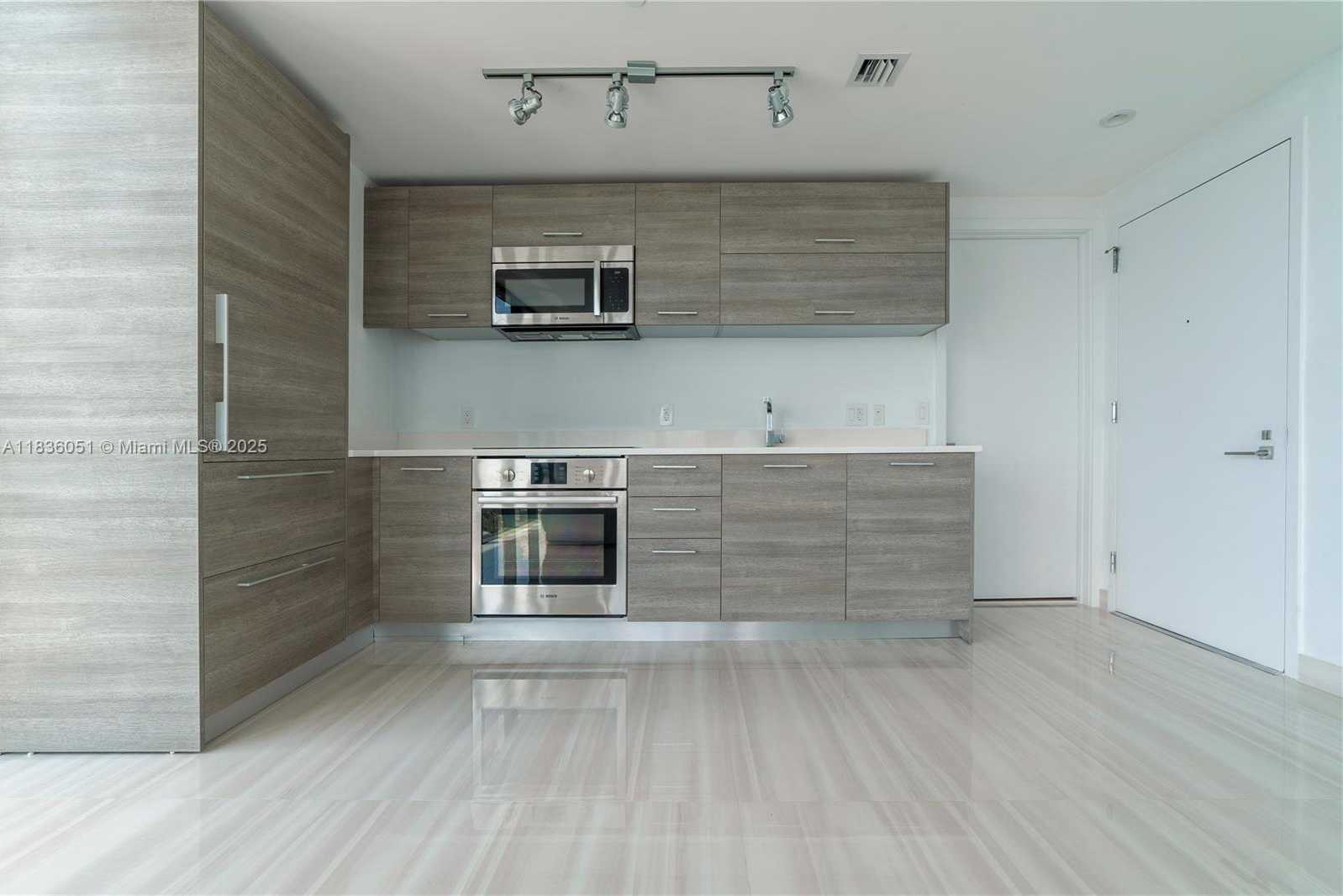 Small Image of 650 NORTH EAST 32ND ST #2808, Miami Number 6