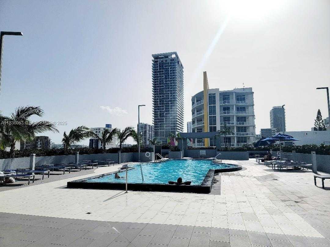 Small Image of 480 NORTH EAST 30TH ST #604, Miami Number 9