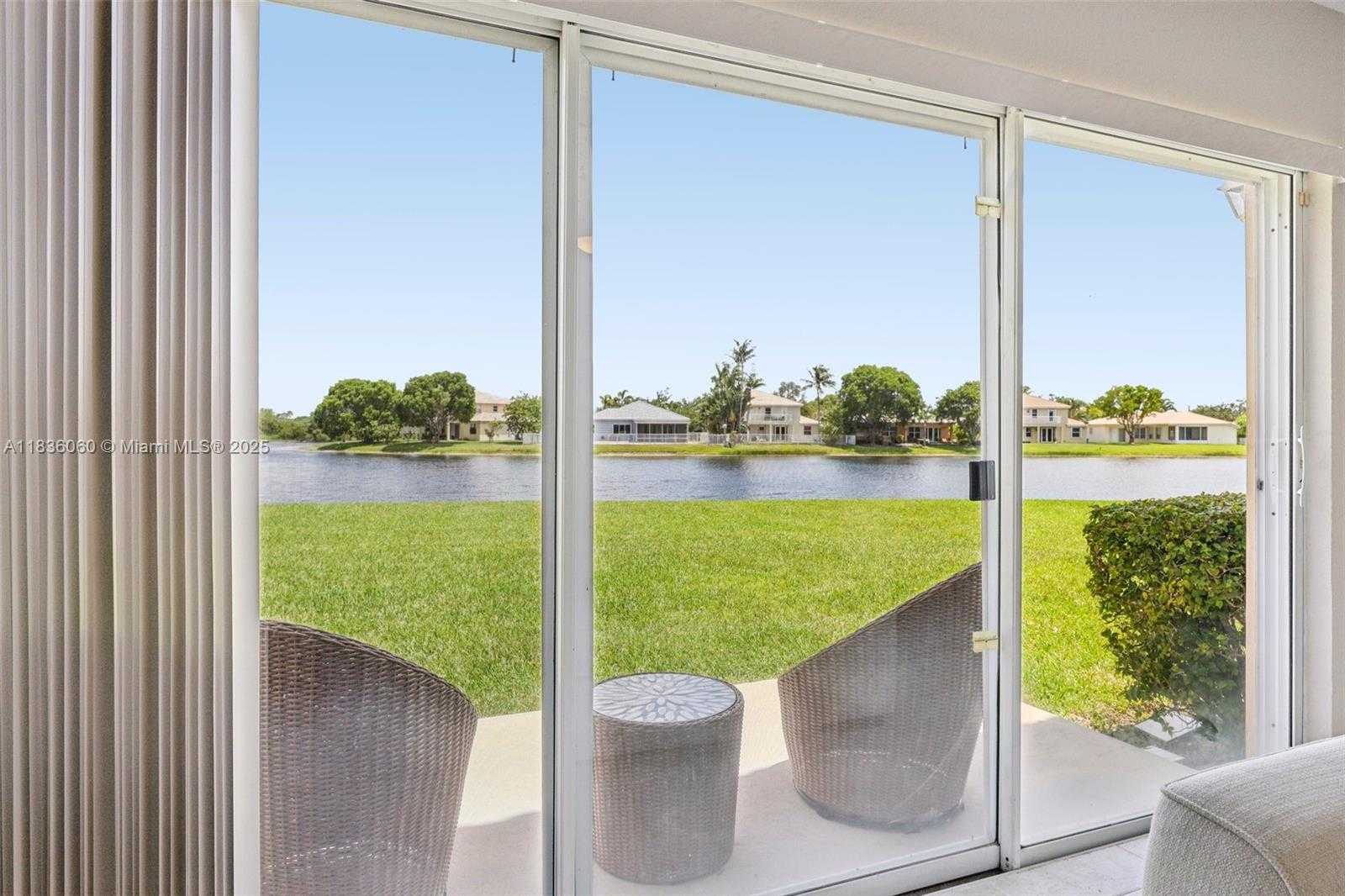 Small Image of 16710 NORTH WEST 12TH ST, Pembroke Pines Number 20