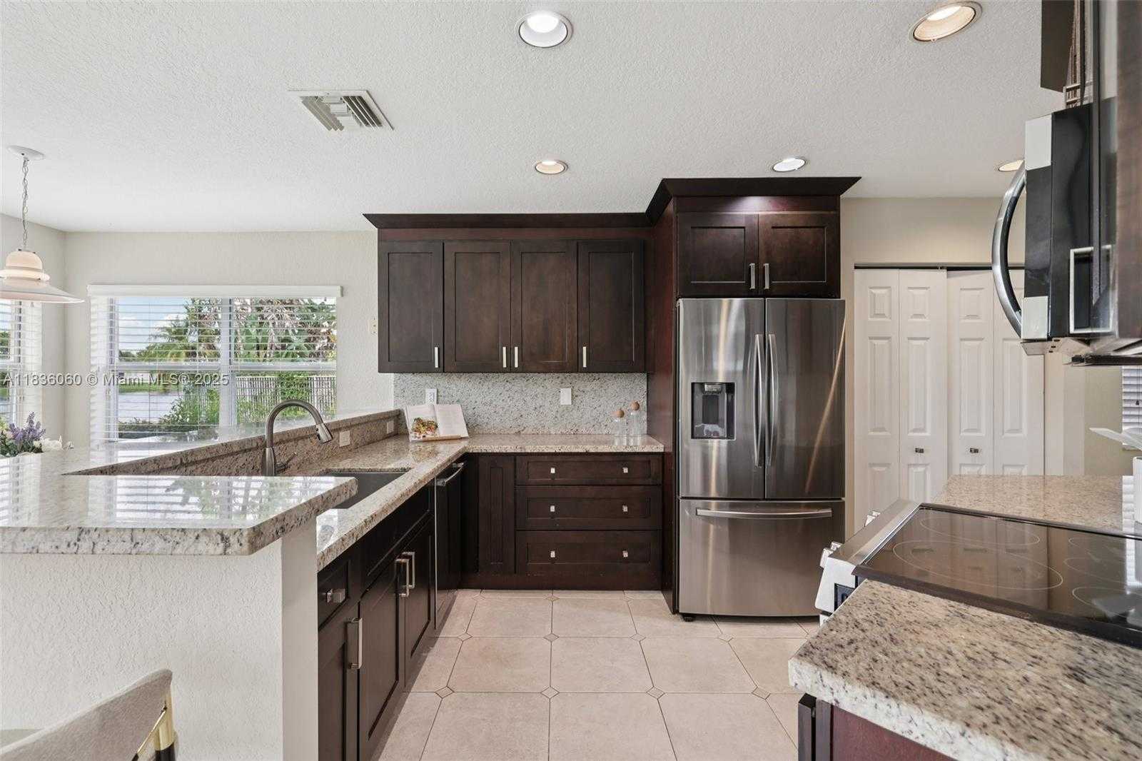 Small Image of 16710 NORTH WEST 12TH ST, Pembroke Pines Number 28