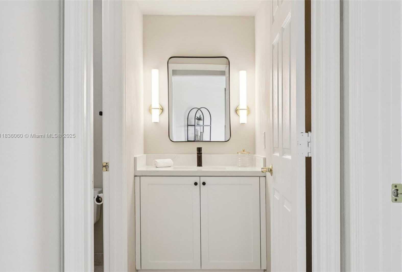Small Image of 16710 NORTH WEST 12TH ST, Pembroke Pines Number 34