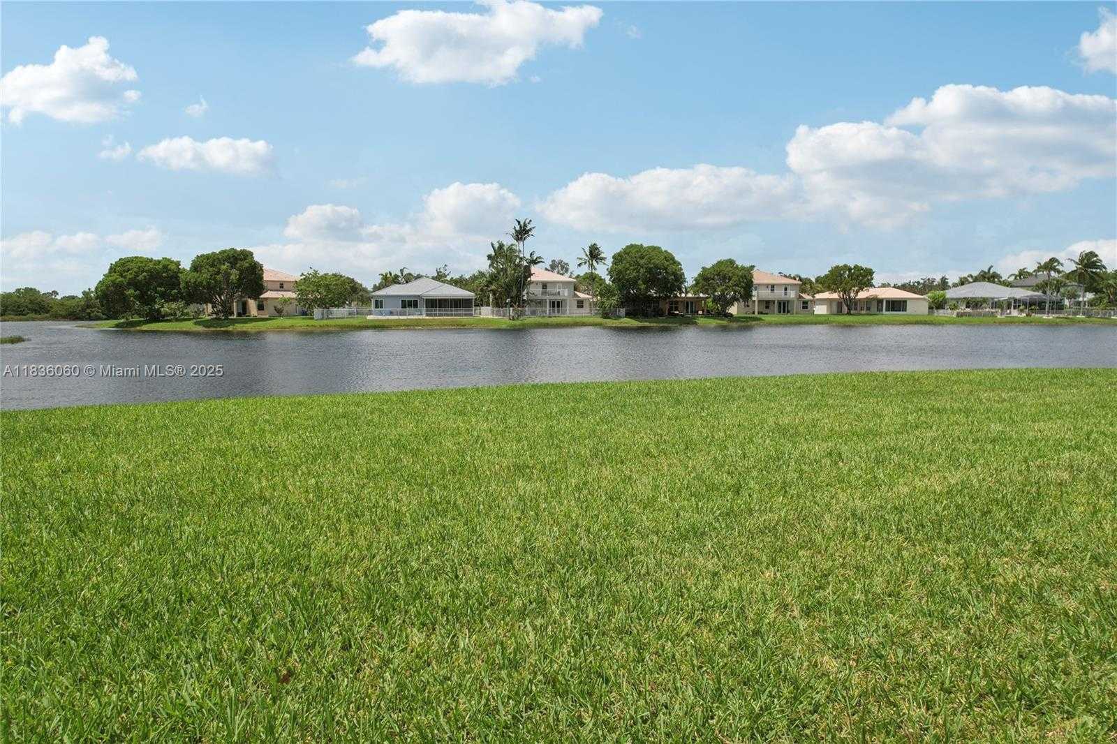 Small Image of 16710 NORTH WEST 12TH ST, Pembroke Pines Number 52