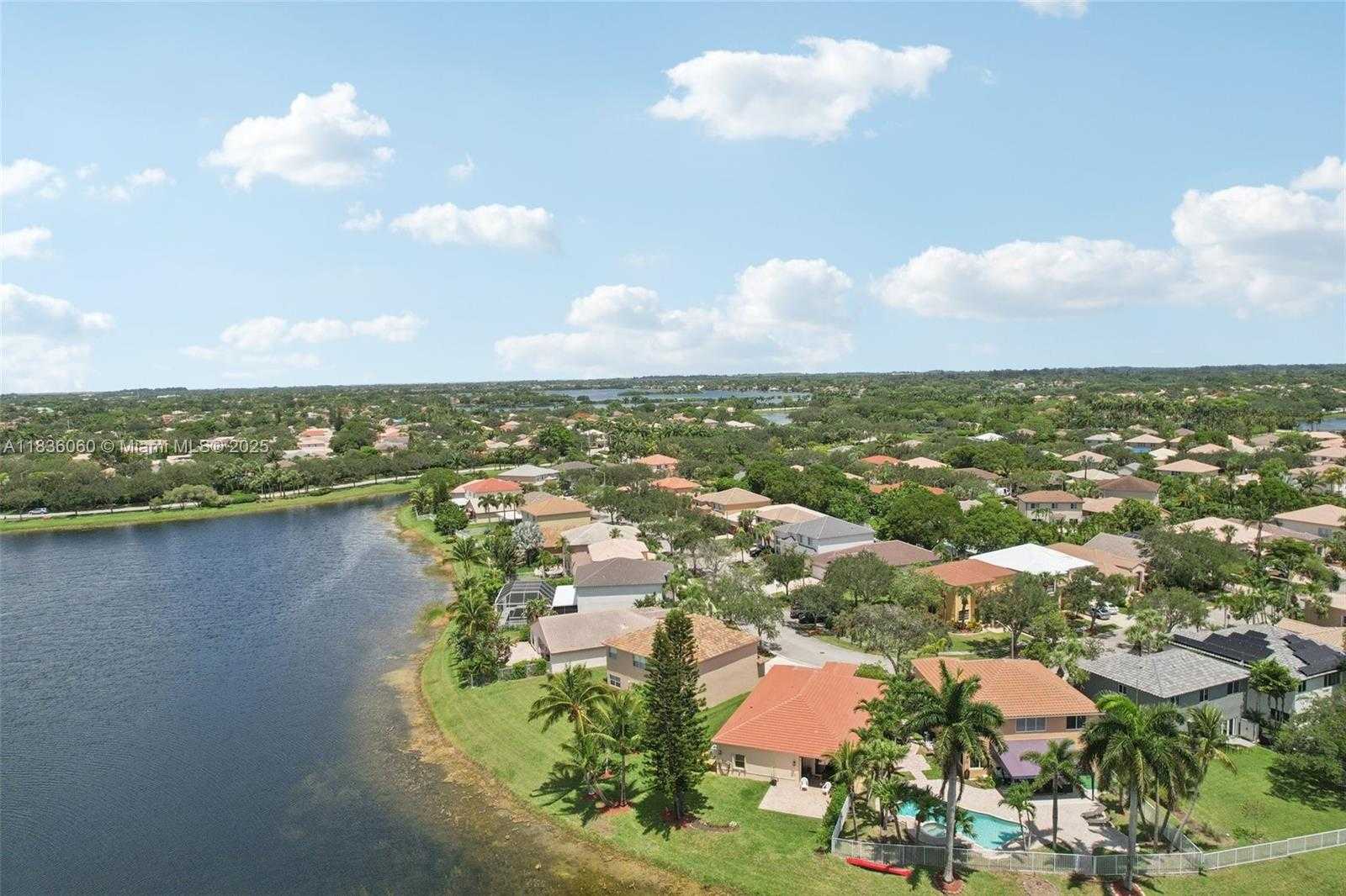 Small Image of 16710 NORTH WEST 12TH ST, Pembroke Pines Number 57