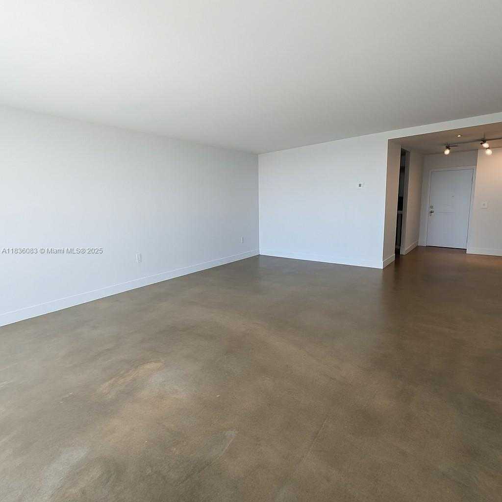 Small Image of 800 EAST WEST AVE #824, Miami Beach Number 5