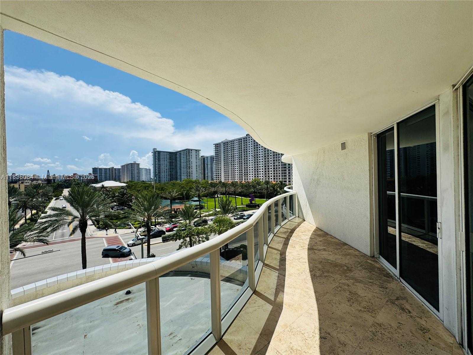 Small Image of 17201 COLLINS AVE #507, Sunny Isles Beach Number 28