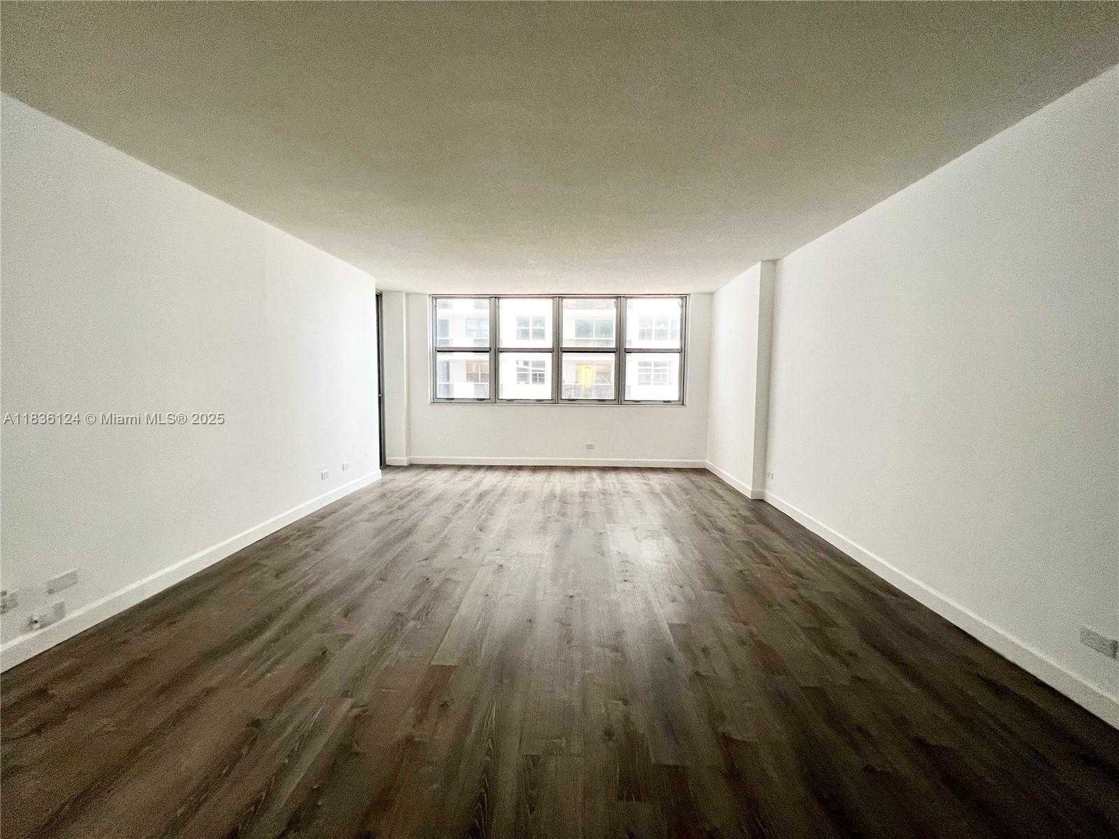 Small Image of 6039 COLLINS AVE #512, Miami Beach Number 11