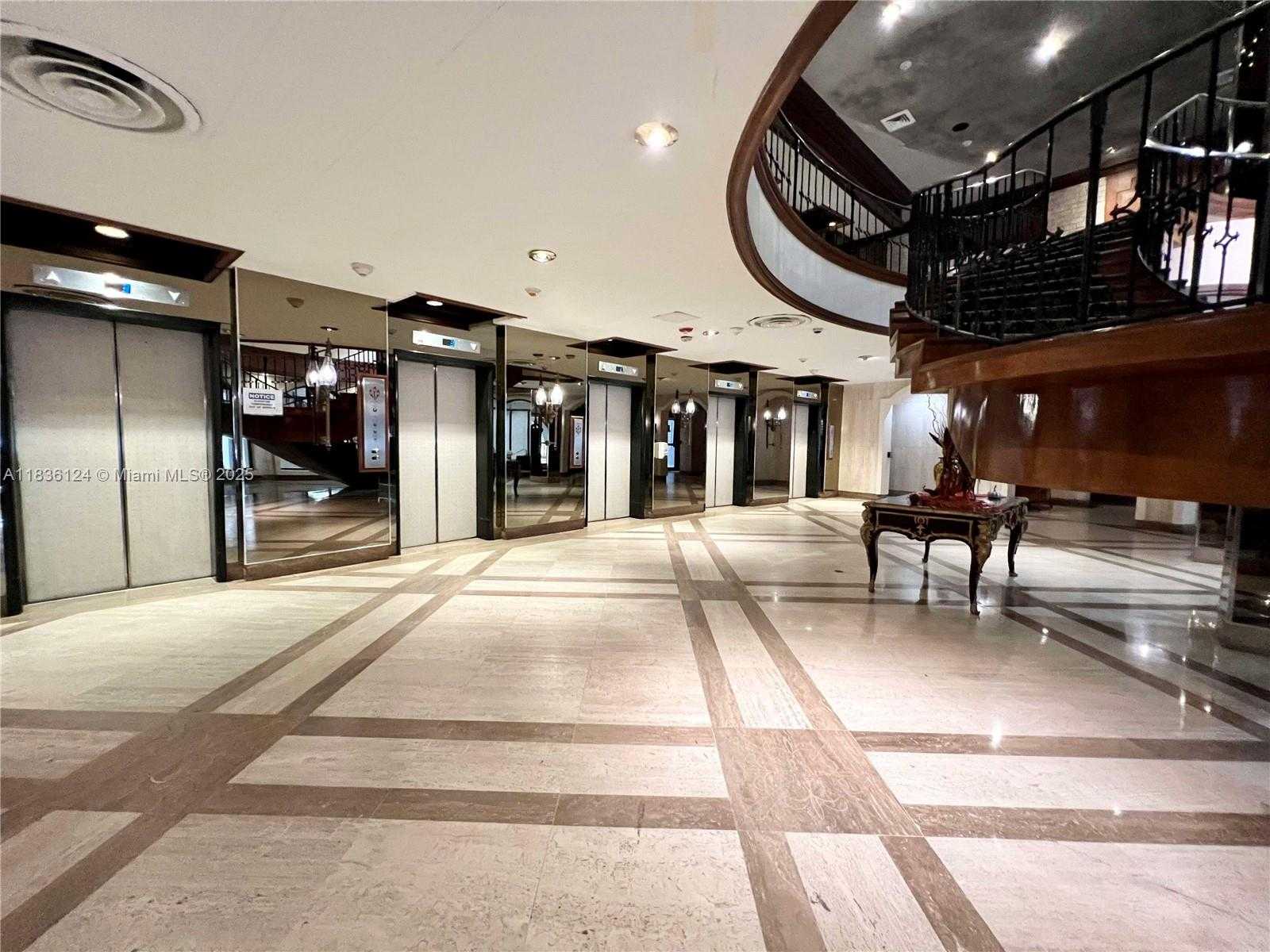 Small Image of 6039 COLLINS AVE #512, Miami Beach Number 21