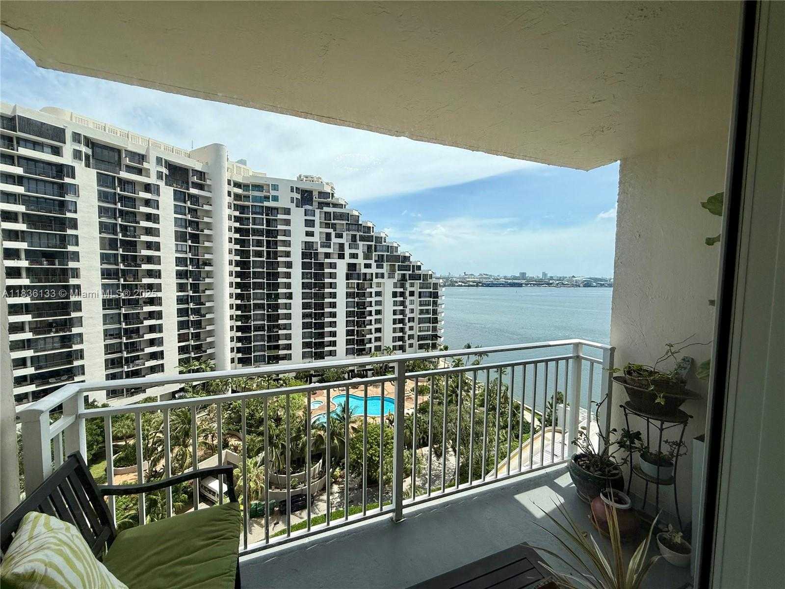 Small Image of 770 CLAUGHTON ISLAND DR #1503, Miami Number 21