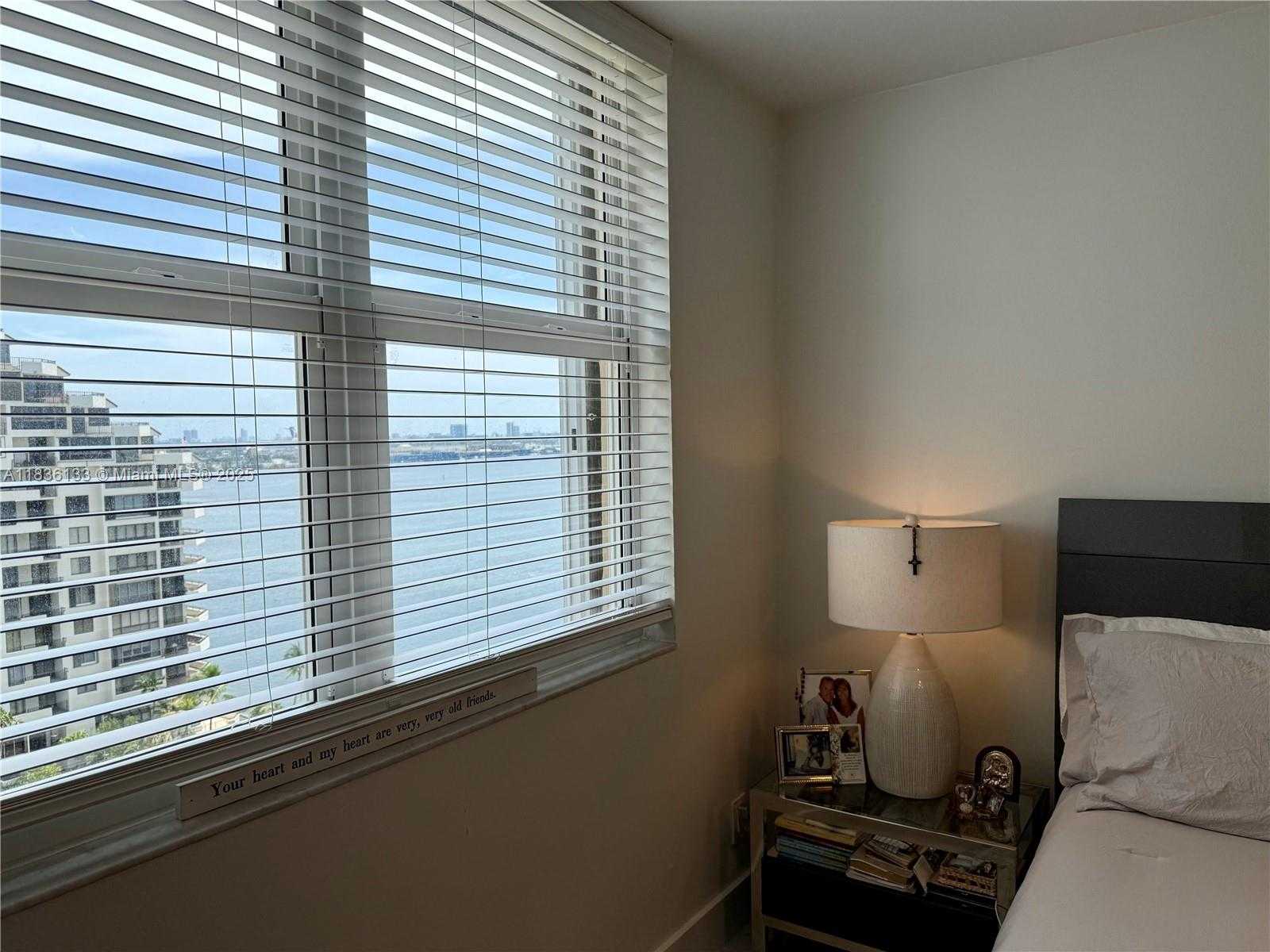 Small Image of 770 CLAUGHTON ISLAND DR #1503, Miami Number 32