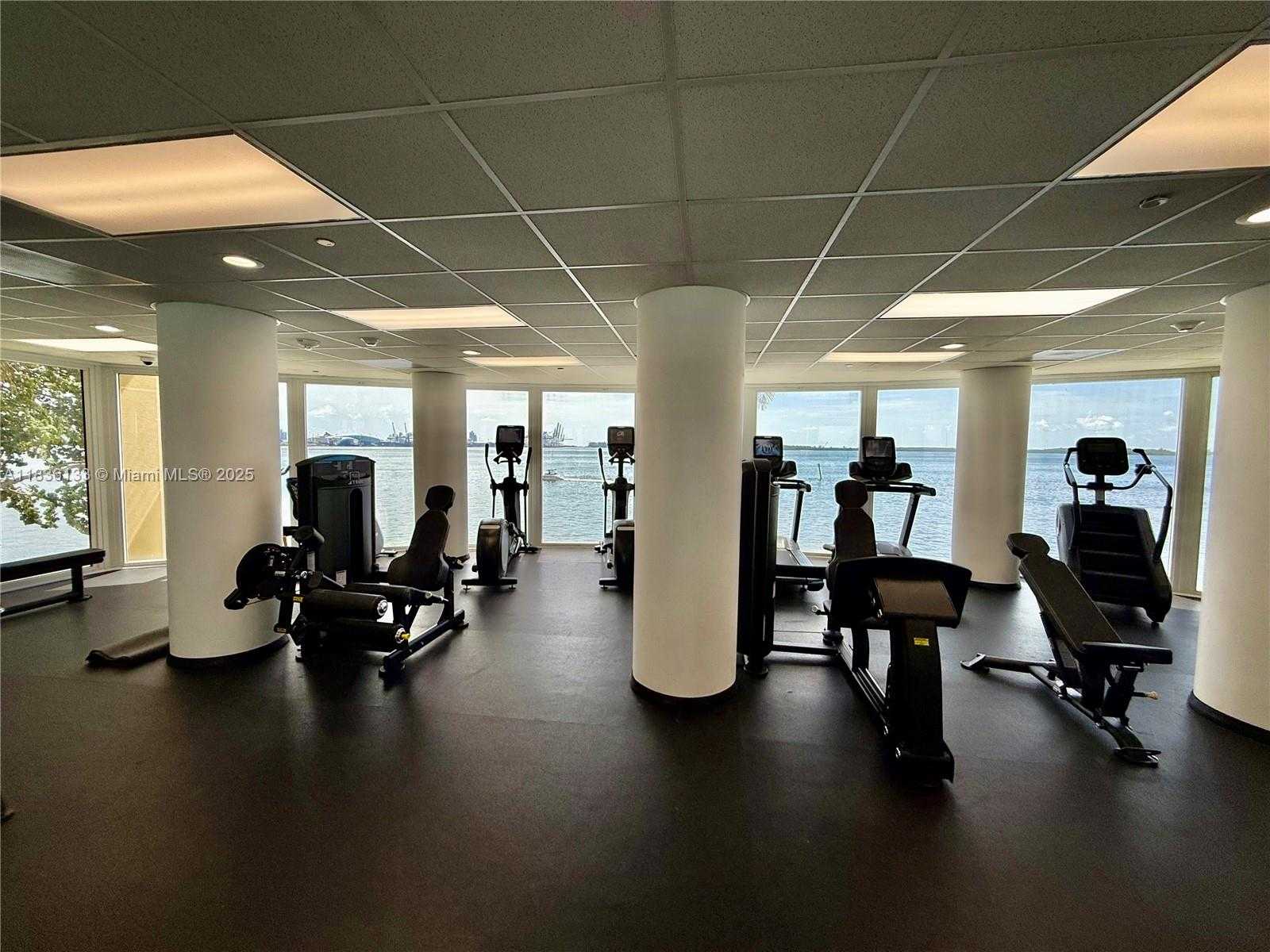 Small Image of 770 CLAUGHTON ISLAND DR #1503, Miami Number 34