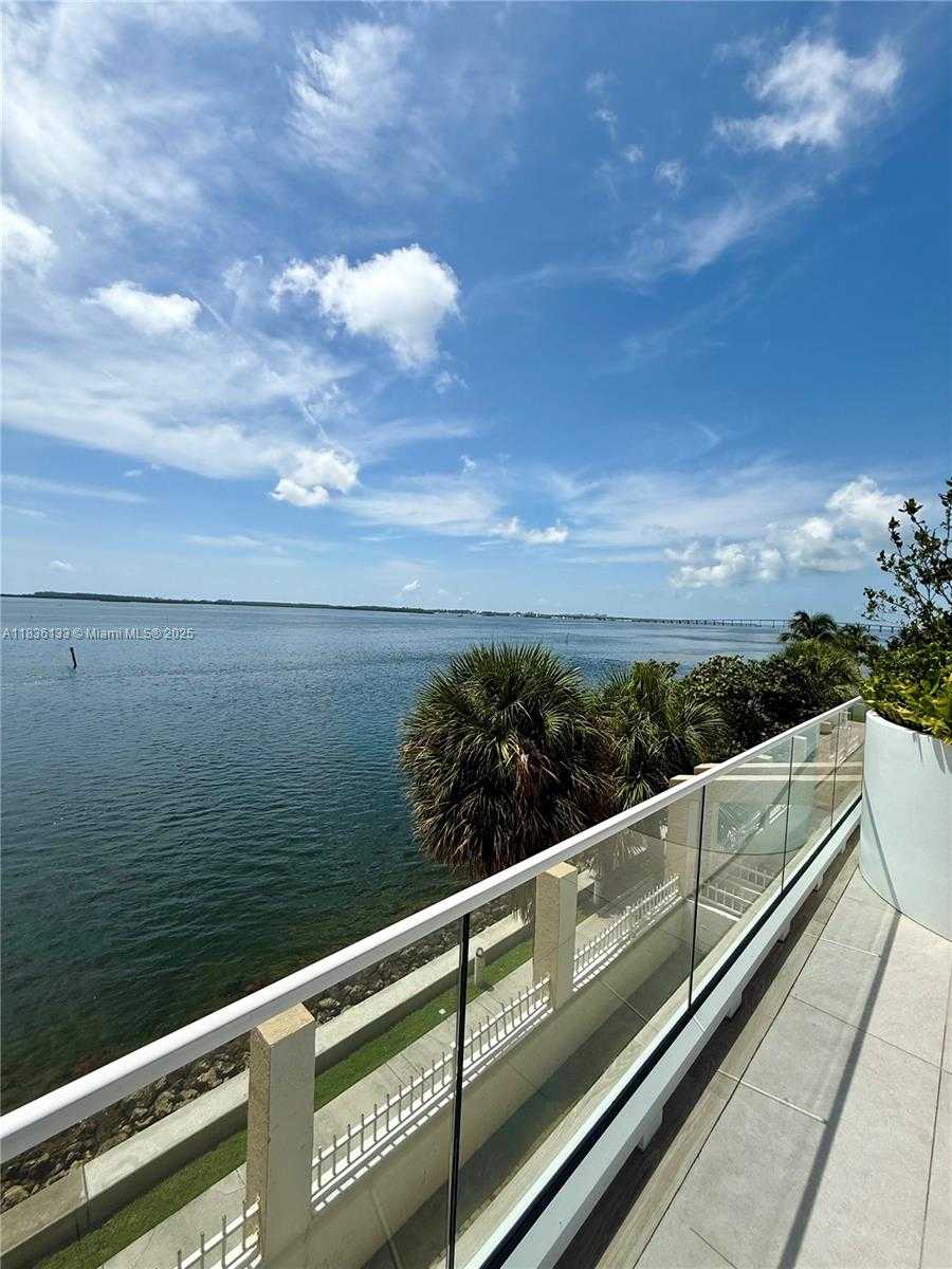 Small Image of 770 CLAUGHTON ISLAND DR #1503, Miami Number 45