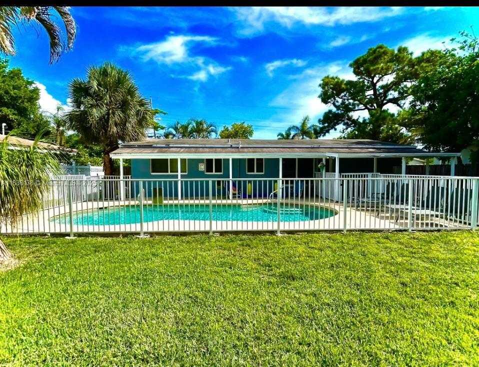 Small Image of 2233 SOUTH EAST 13TH ST #2233, Pompano Beach Number 4