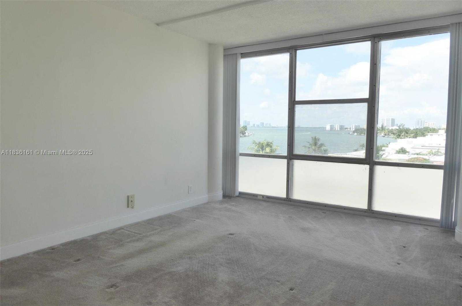 Small Image of 900 BAY DR #521, Miami Beach Number 11