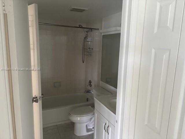 Small Image of 770 CLAUGHTON ISLAND DR #601, Miami Number 13