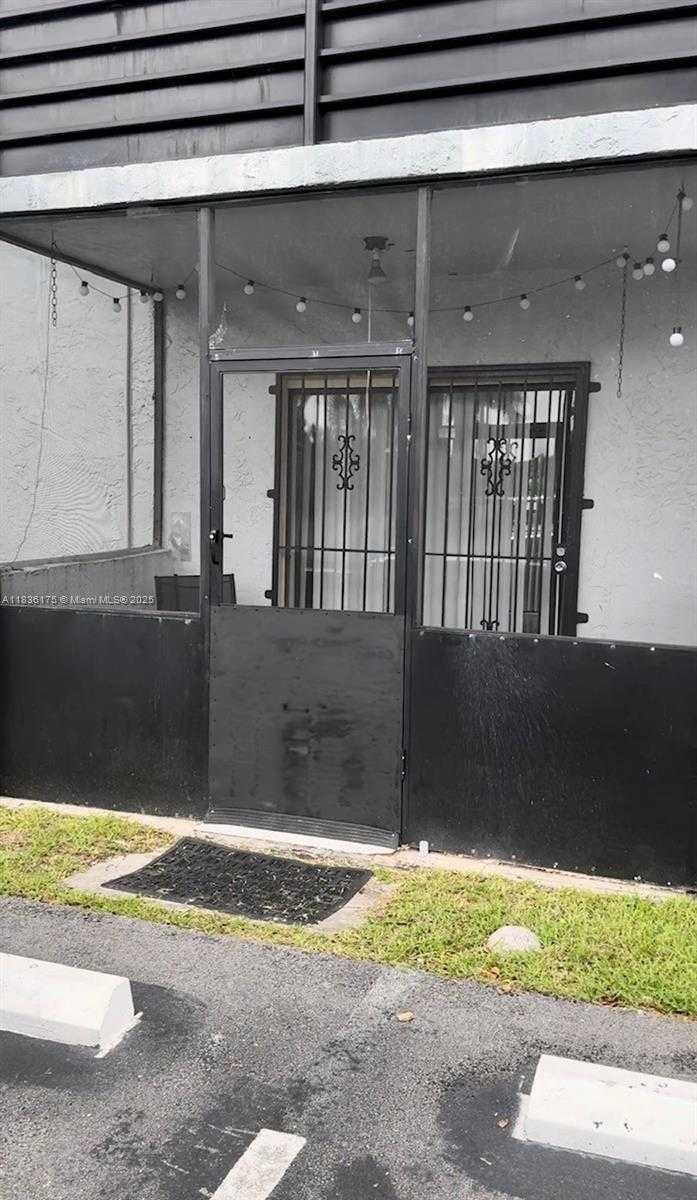 Small Image of 13500 NORTH EAST 3RD CT #109, North Miami Number 16