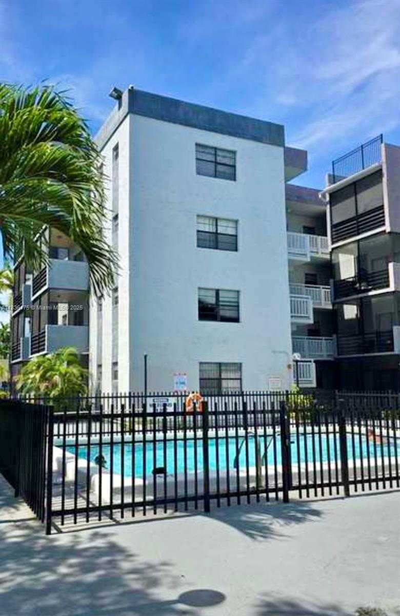 Small Image of 13500 NORTH EAST 3RD CT #109, North Miami Number 21