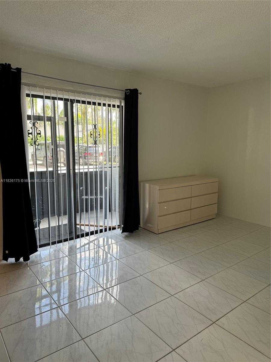 Small Image of 13500 NORTH EAST 3RD CT #109, North Miami Number 8