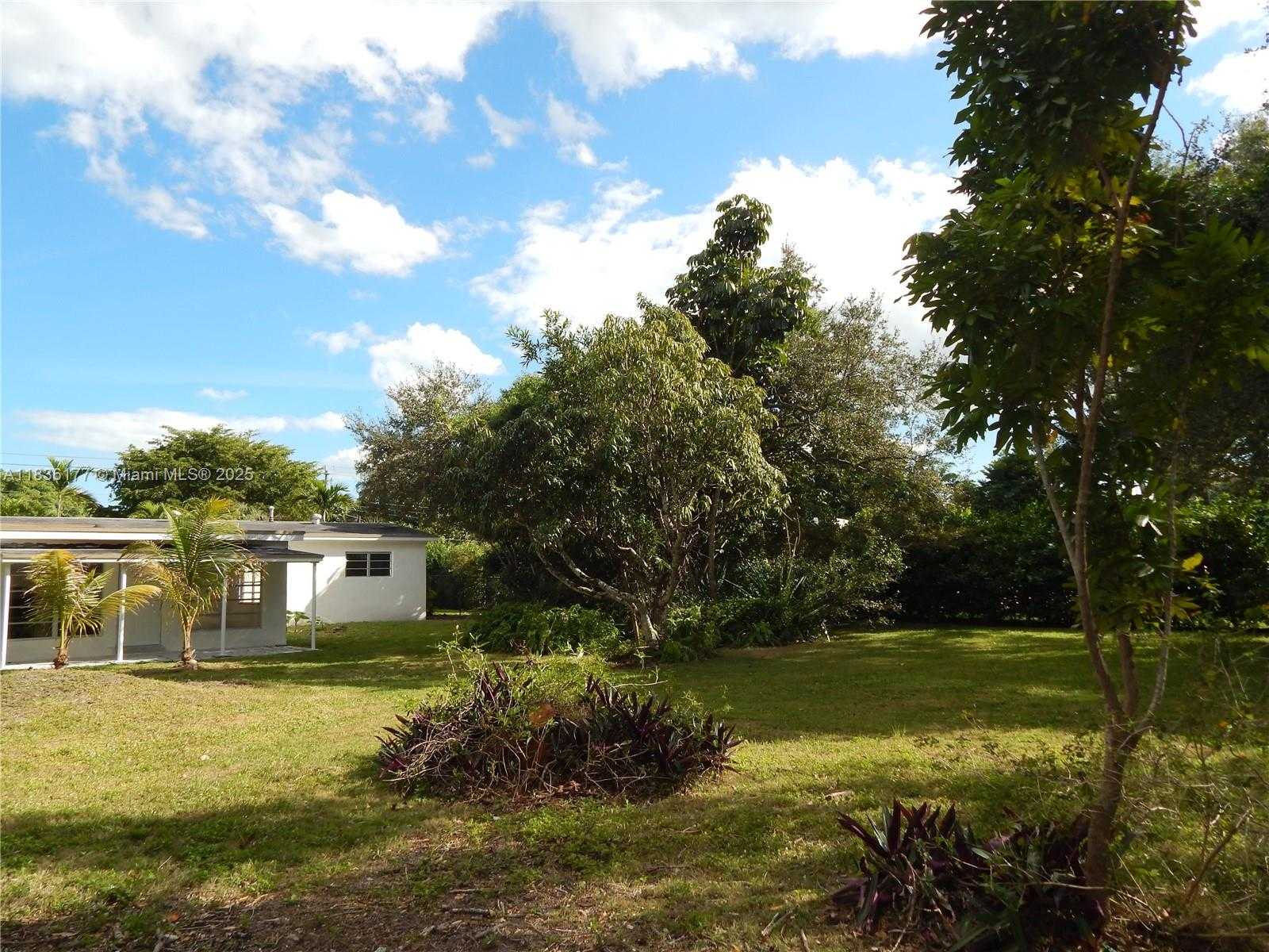 Small Image of 7800 SOUTH WEST 69TH AVE, Miami Number 17