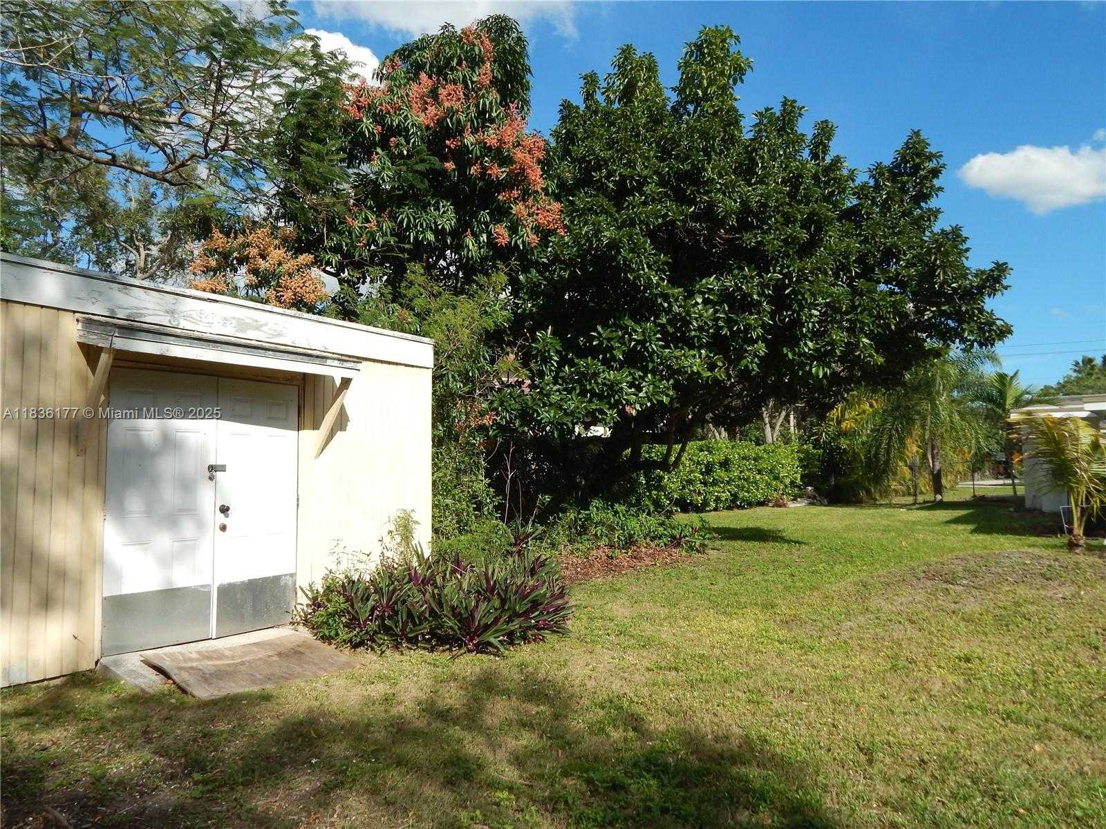 Small Image of 7800 SOUTH WEST 69TH AVE, Miami Number 20