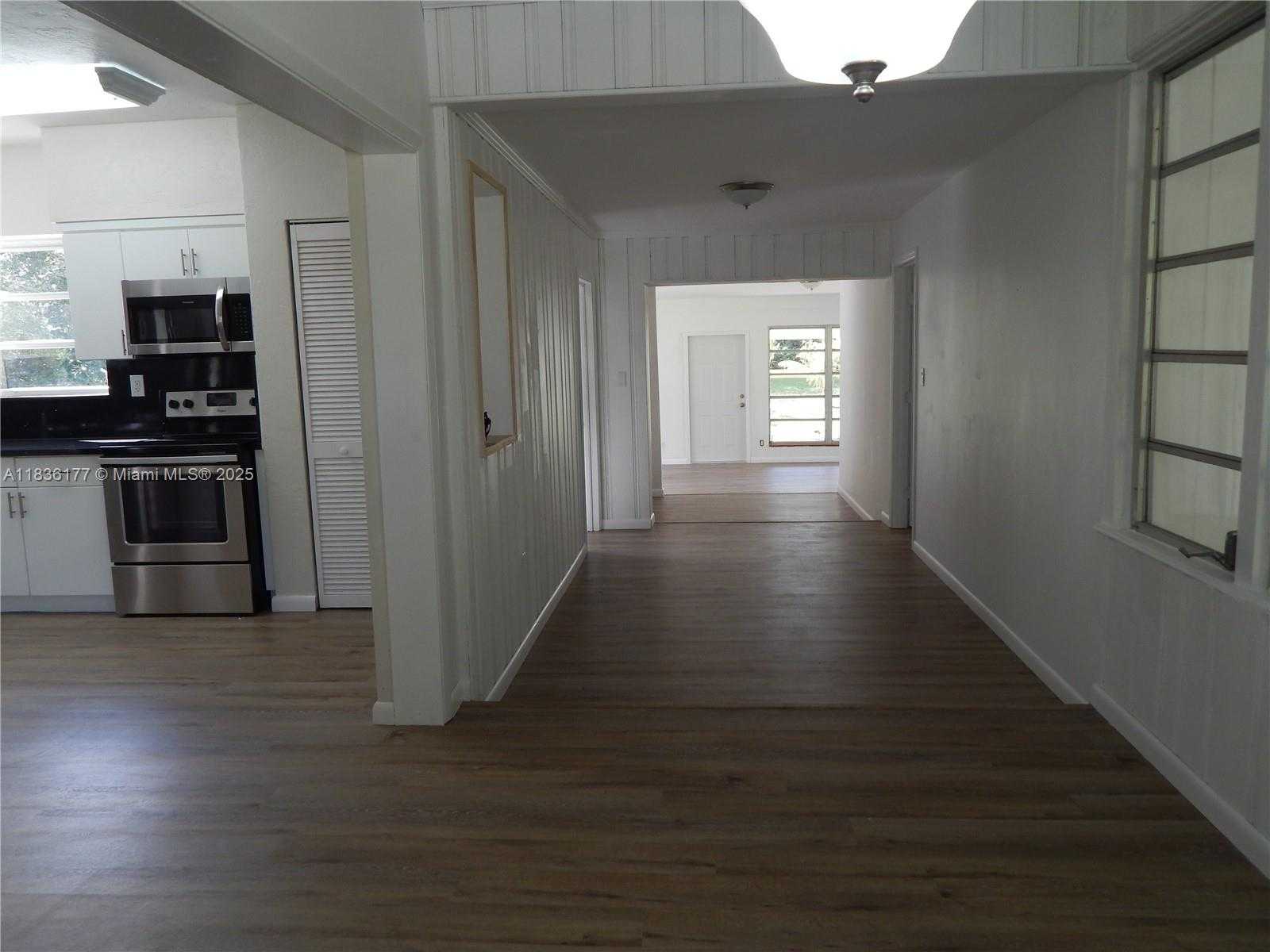 Small Image of 7800 SOUTH WEST 69TH AVE, Miami Number 3