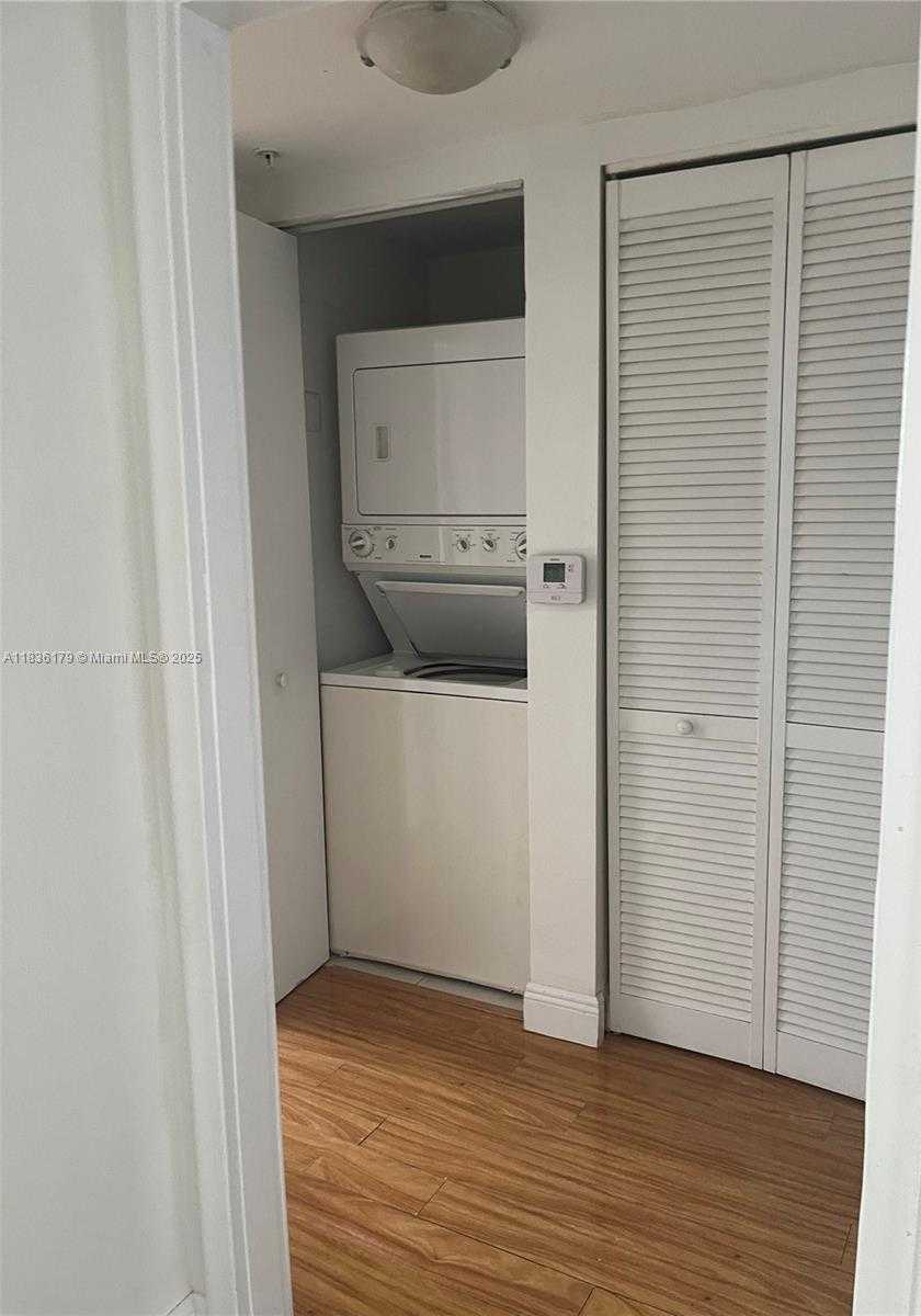Small Image of 18800 NORTH EAST 29TH AVE #602, Aventura Number 2