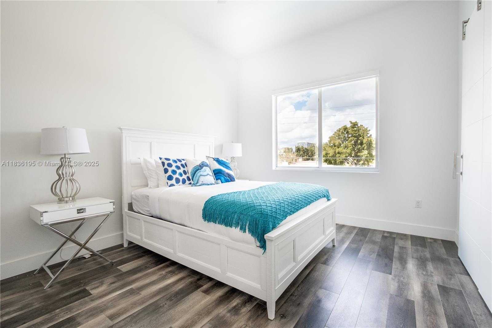 Small Image of 3461 SOUTH WEST 25TH ST #B, Miami Number 12
