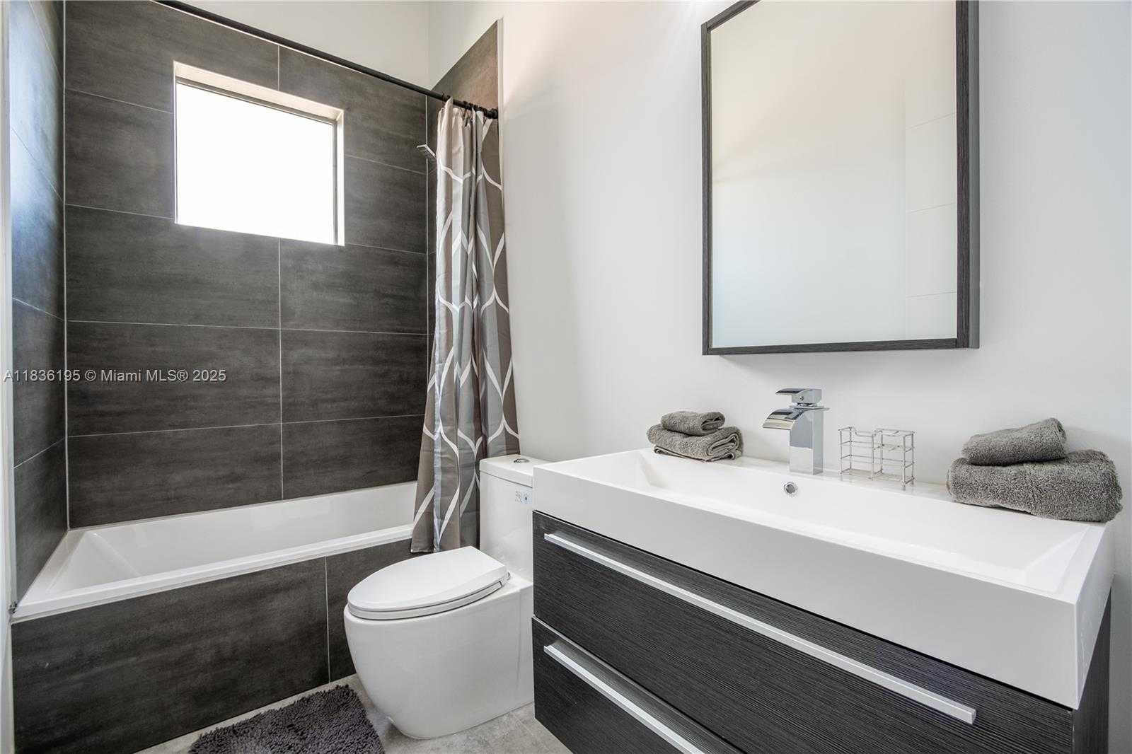 Small Image of 3461 SOUTH WEST 25TH ST #B, Miami Number 17