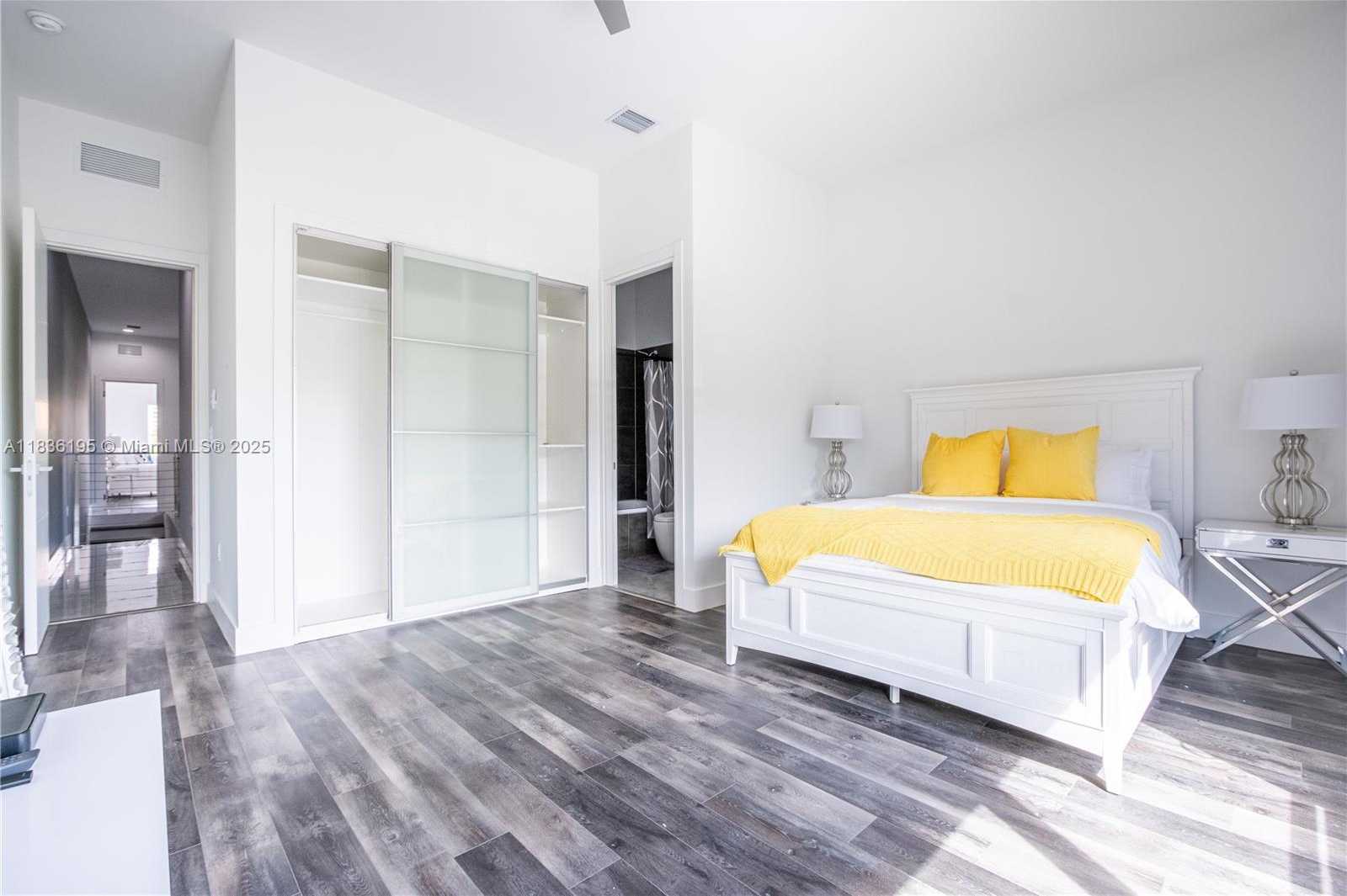 Small Image of 3461 SOUTH WEST 25TH ST #B, Miami Number 20