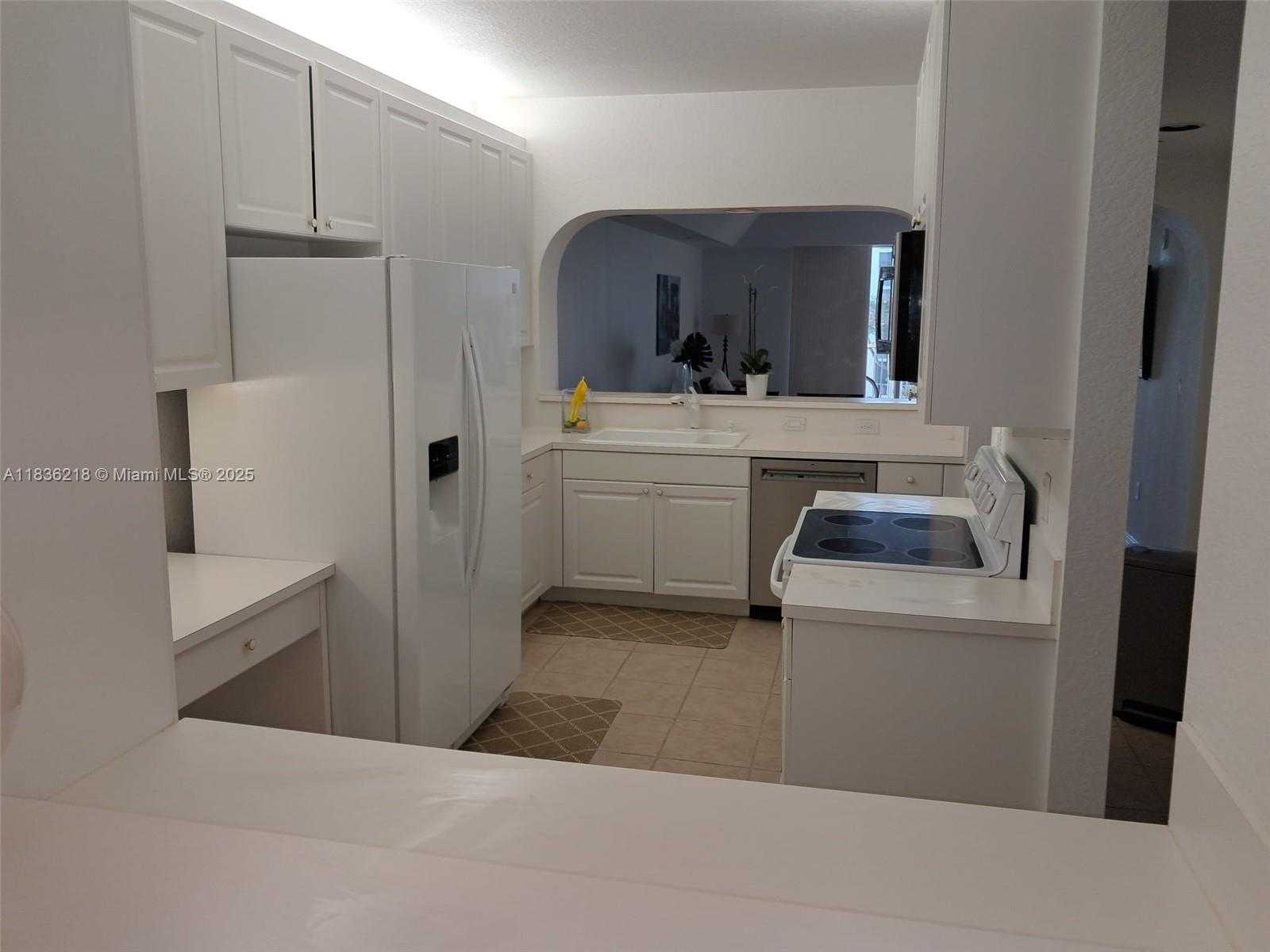 Small Image of 10710 NORTH WEST 66TH ST #305, Doral Number 12
