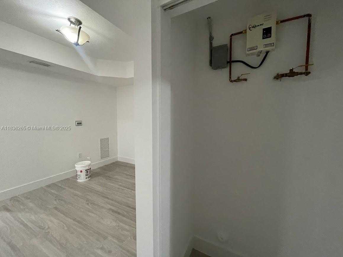 Small Image of 6700 NORTH WEST 114TH AVE #906, Doral Number 13