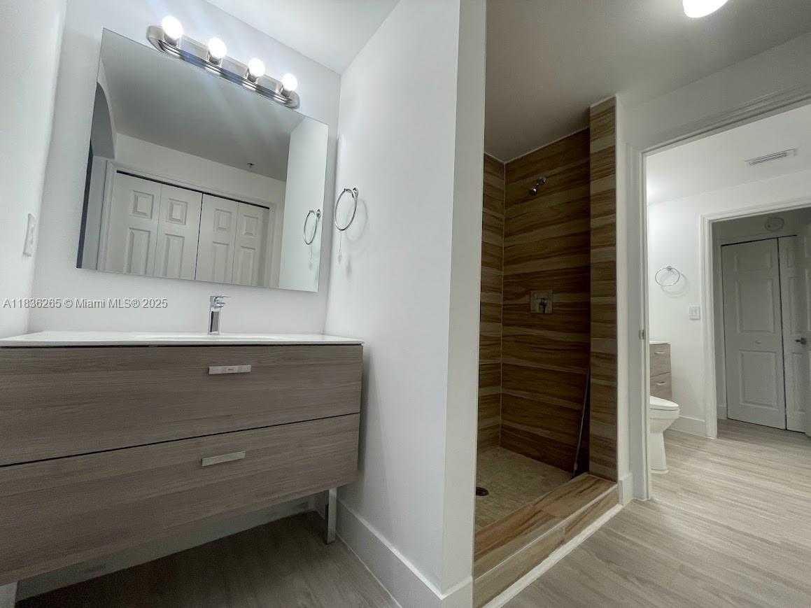 Small Image of 6700 NORTH WEST 114TH AVE #906, Doral Number 21