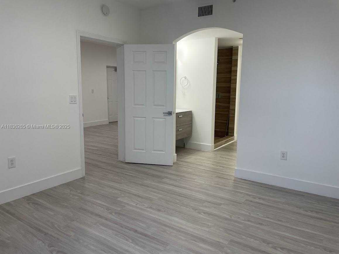 Small Image of 6700 NORTH WEST 114TH AVE #906, Doral Number 23