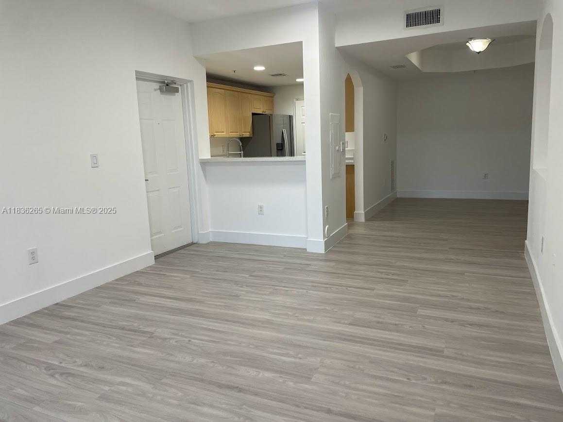 Small Image of 6700 NORTH WEST 114TH AVE #906, Doral Number 4