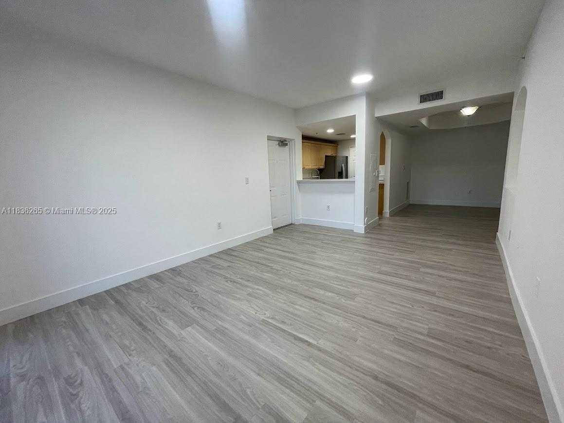 Small Image of 6700 NORTH WEST 114TH AVE #906, Doral Number 5