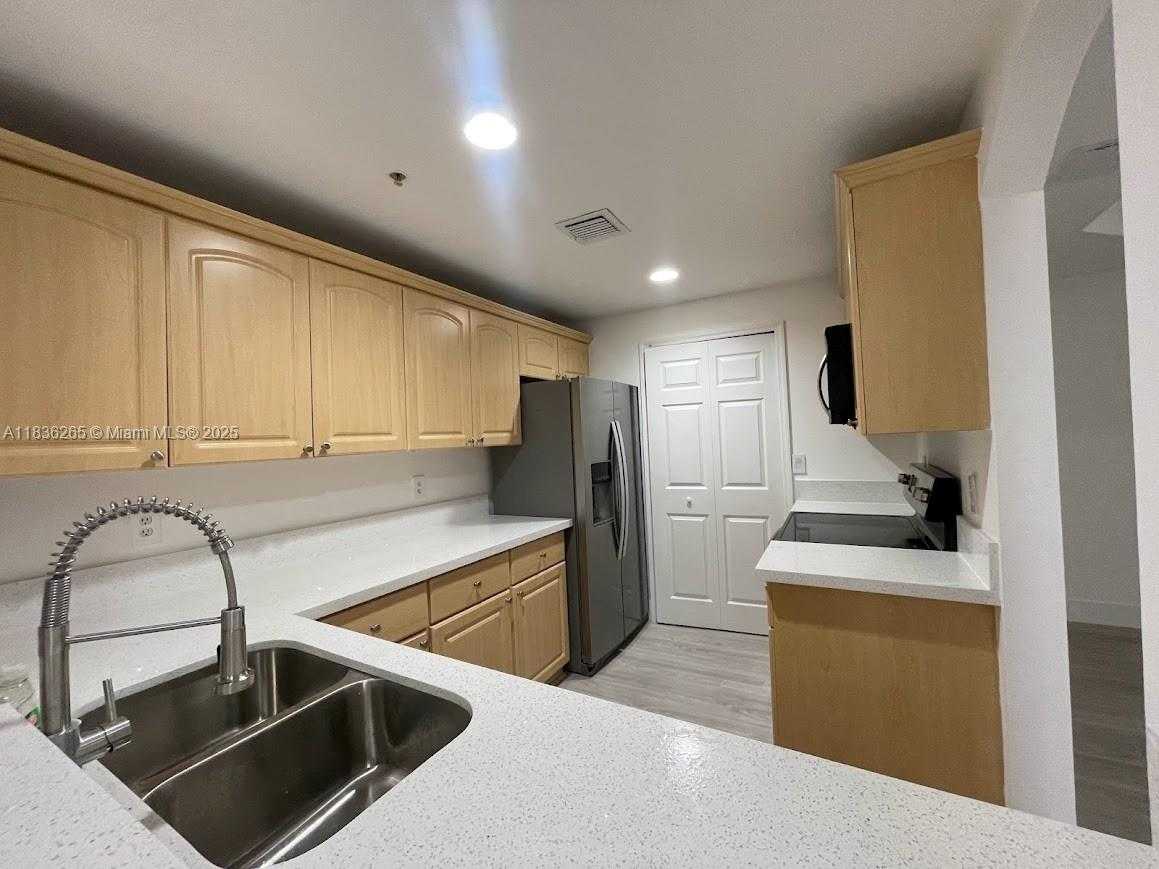 Small Image of 6700 NORTH WEST 114TH AVE #906, Doral Number 6