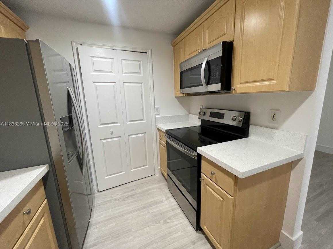 Small Image of 6700 NORTH WEST 114TH AVE #906, Doral Number 9