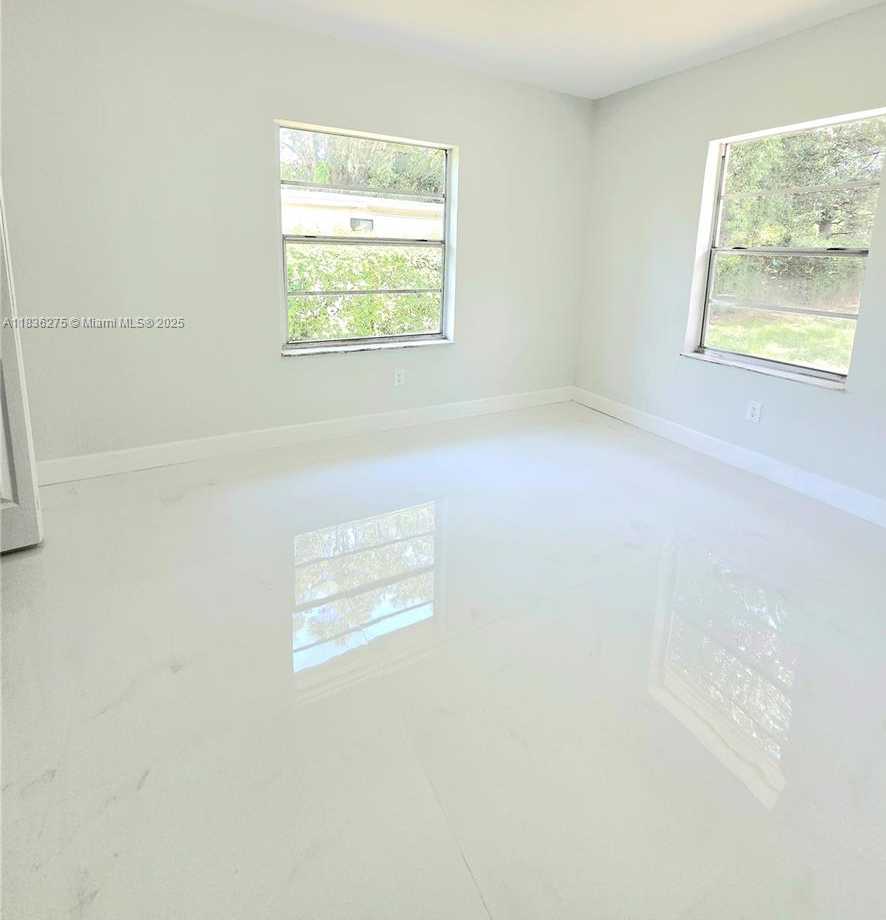 Small Image of 830 NORTH EAST 143RD ST, North Miami Number 12