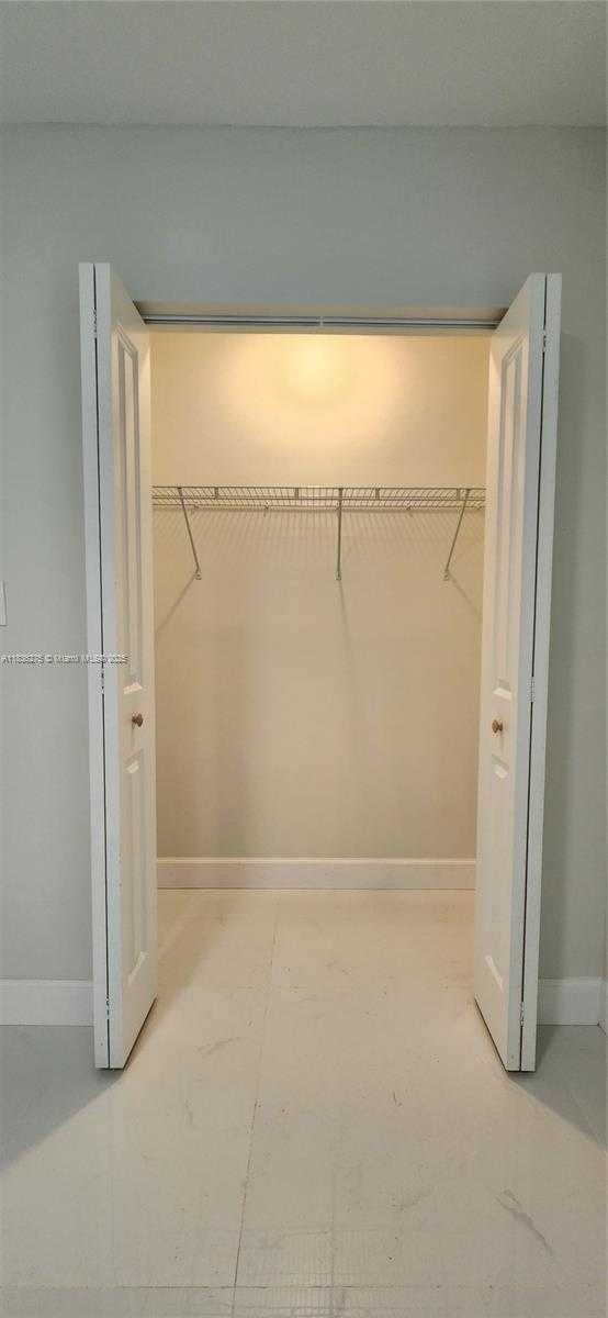 Small Image of 830 NORTH EAST 143RD ST, North Miami Number 15