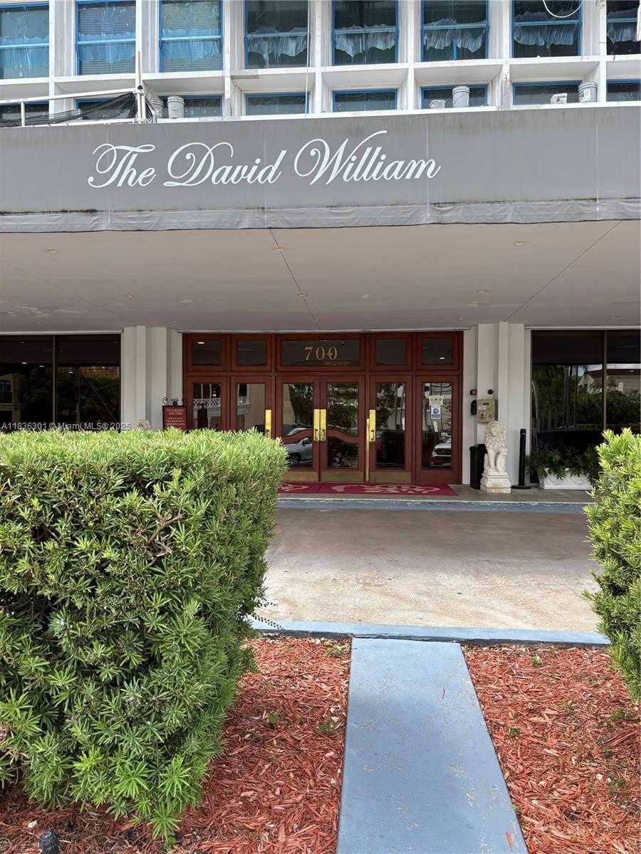 Small Image of 700 BILTMORE WAY #517, Coral Gables Number 4