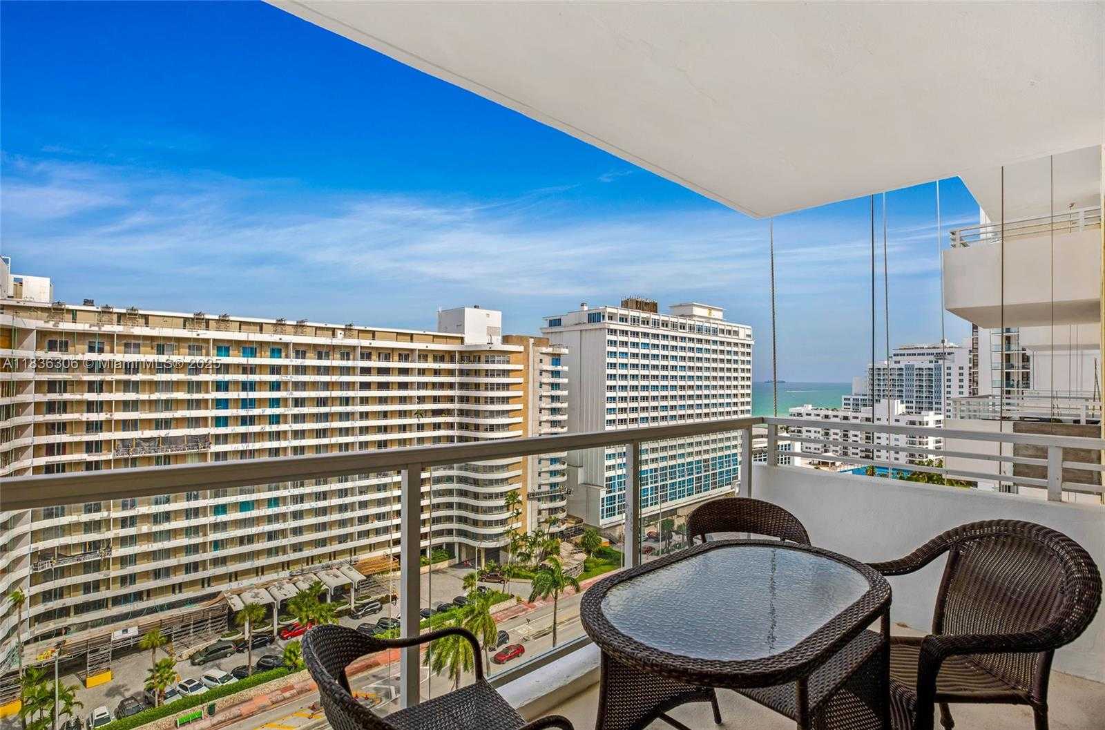 Small Image of 5600 COLLINS AVE #16B, Miami Beach Number 18