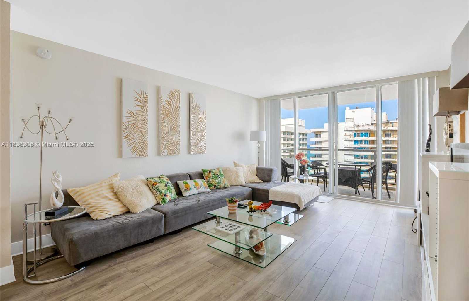 Small Image of 5600 COLLINS AVE #16B, Miami Beach Number 5