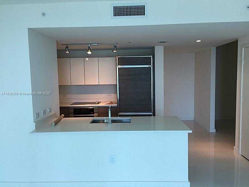 Small Image of 1100 SOUTH MIAMI AV #4103, Miami Number 10