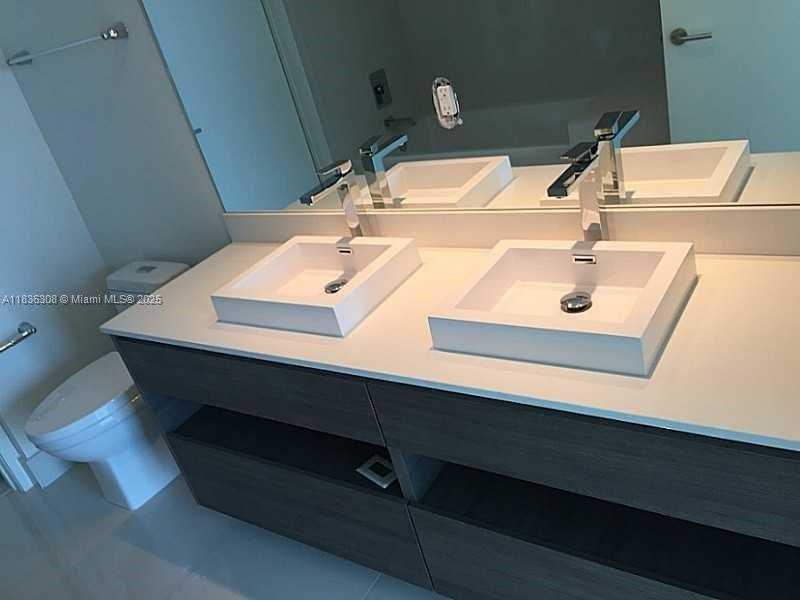 Small Image of 1100 SOUTH MIAMI AV #4103, Miami Number 6