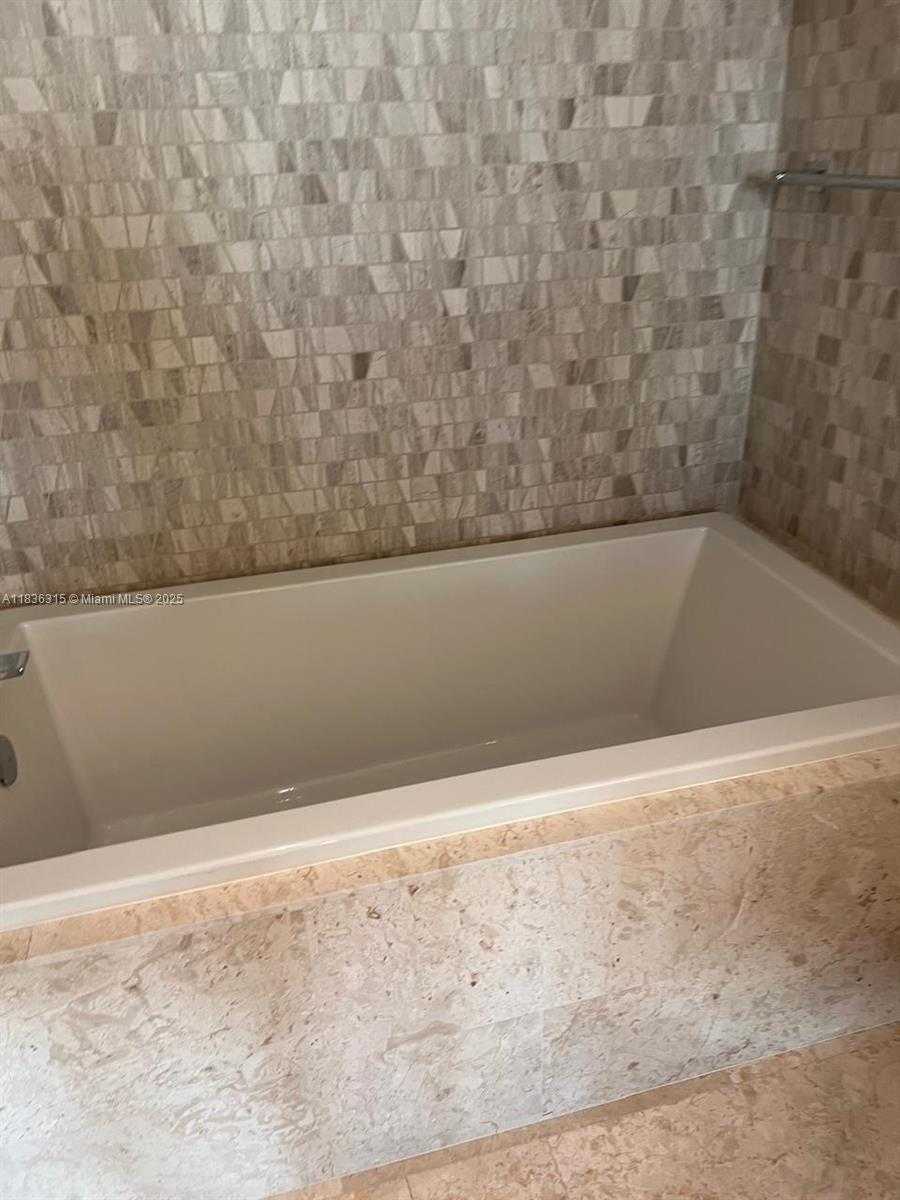 Small Image of 88 SOUTH WEST 7TH ST #2708, Miami Number 13