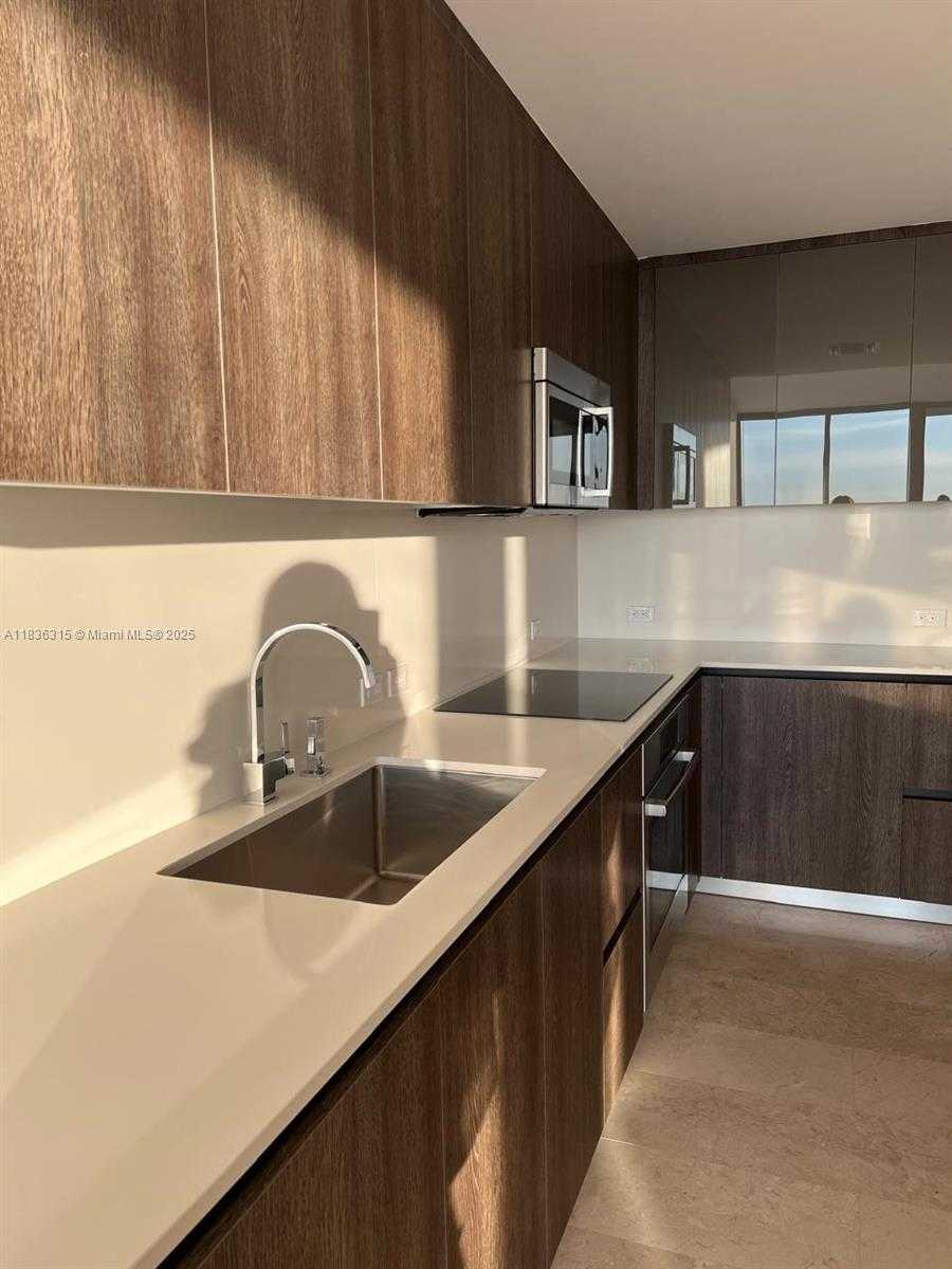 Small Image of 88 SOUTH WEST 7TH ST #2708, Miami Number 8